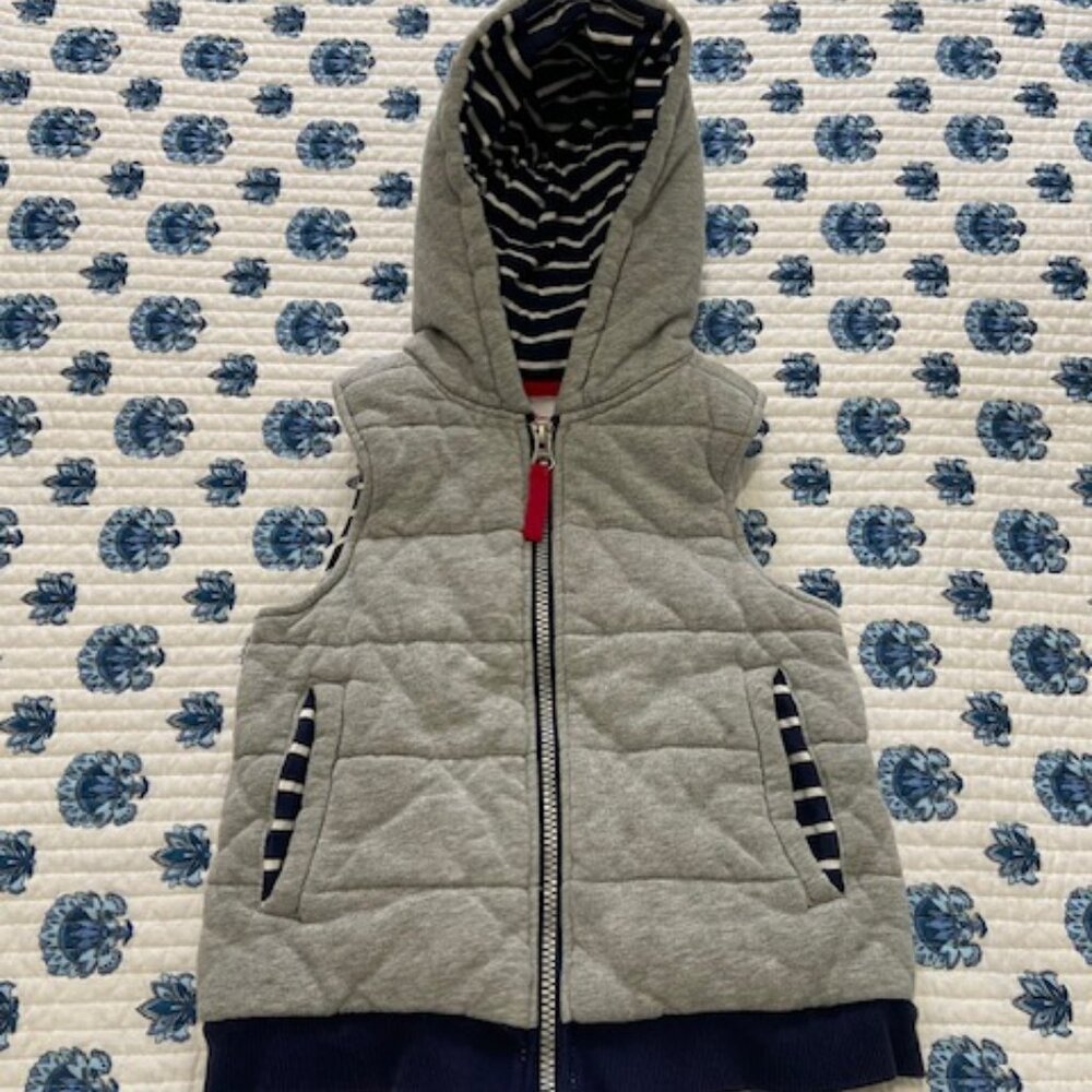 Hanna Anderson Hooded Quilted Grey Zip-Up Vest Sz 4 US (HA Size 100)